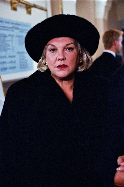 Undercover Christmas - Carol Case Costumes